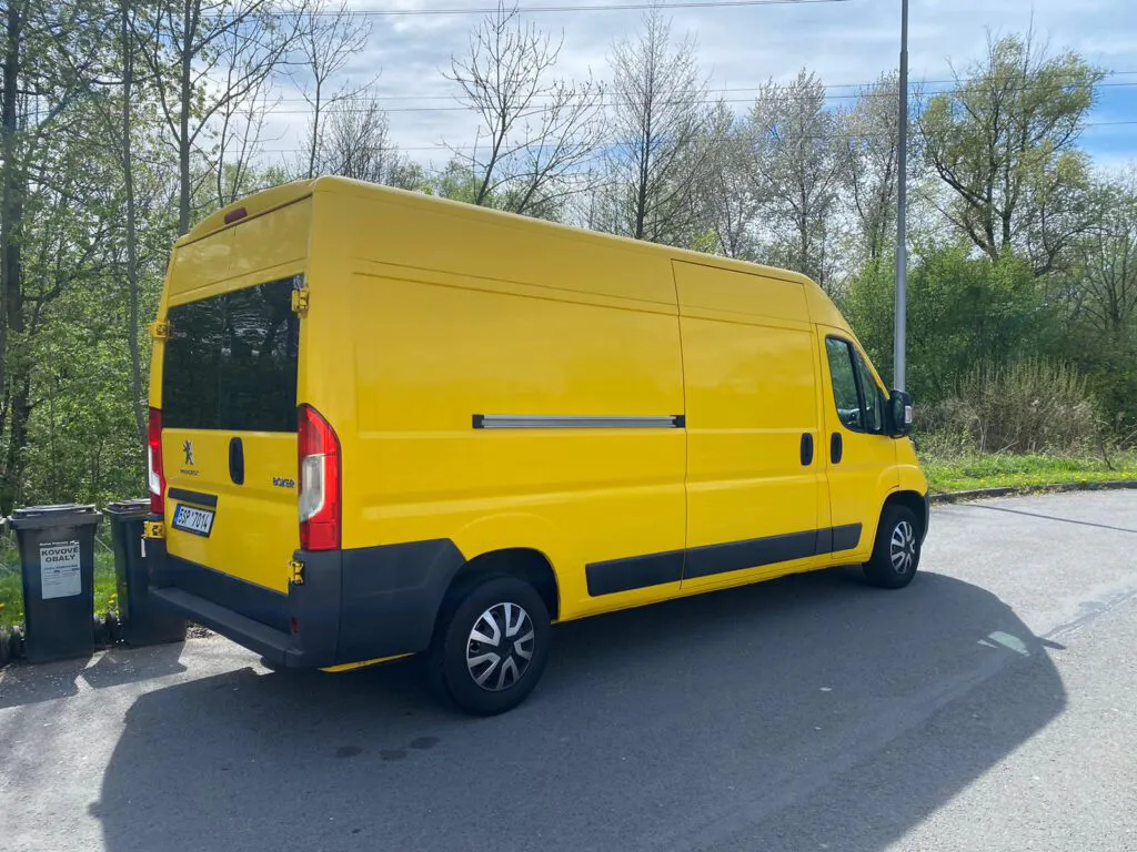 yellow one obytná dodávka peugeot boxer obytná dodávka naruby.life